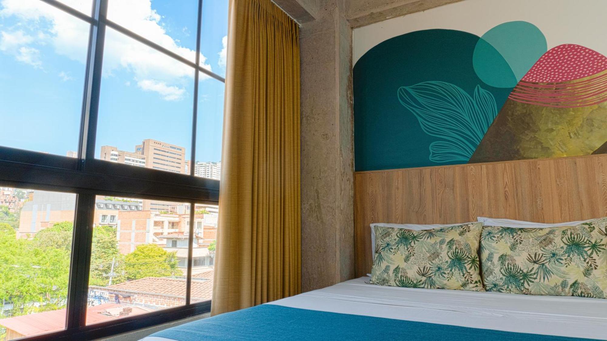 Los Patios Hostel Меделин Екстериор снимка